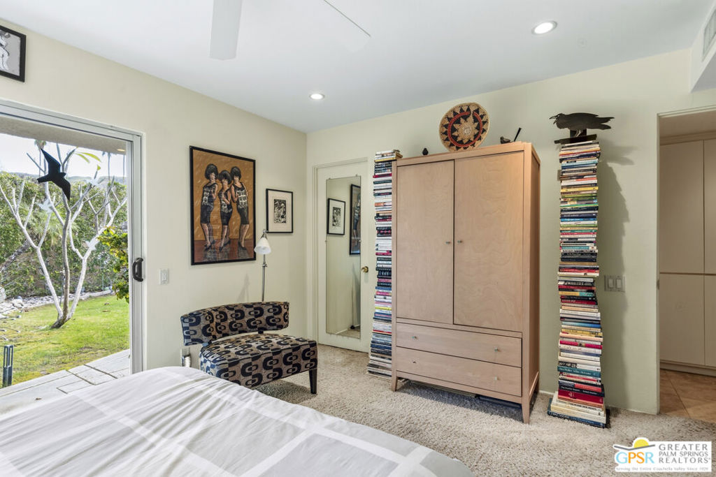 2607 S Calle Palo Fierro