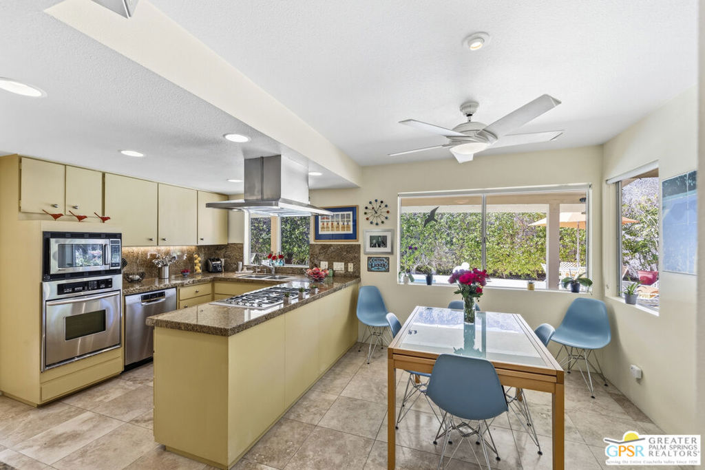 2607 S Calle Palo Fierro