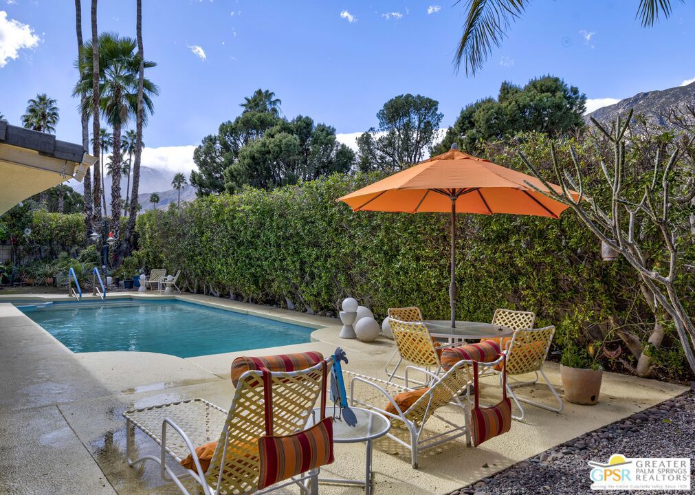 2607 S Calle Palo Fierro