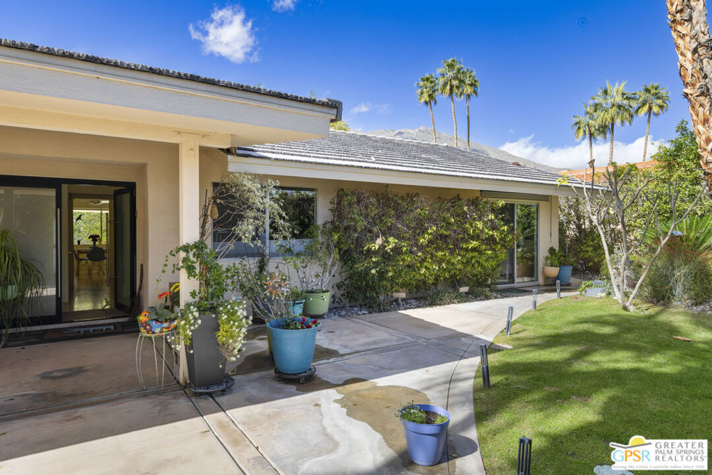 2607 S Calle Palo Fierro