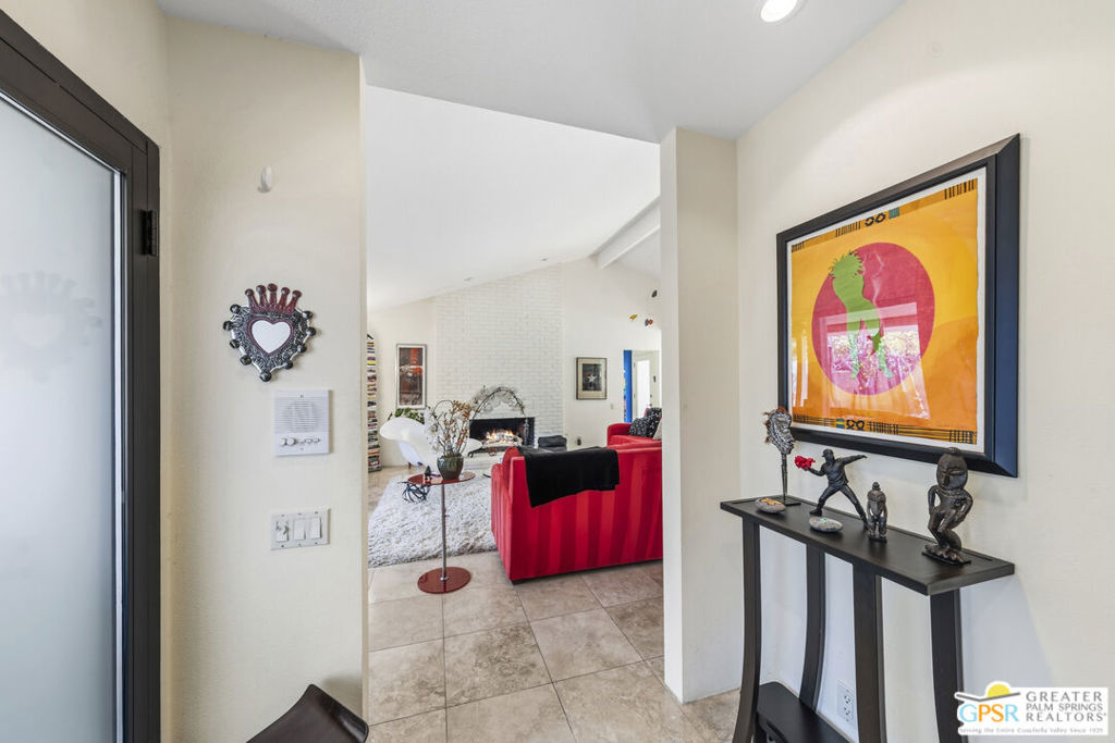 2607 S Calle Palo Fierro