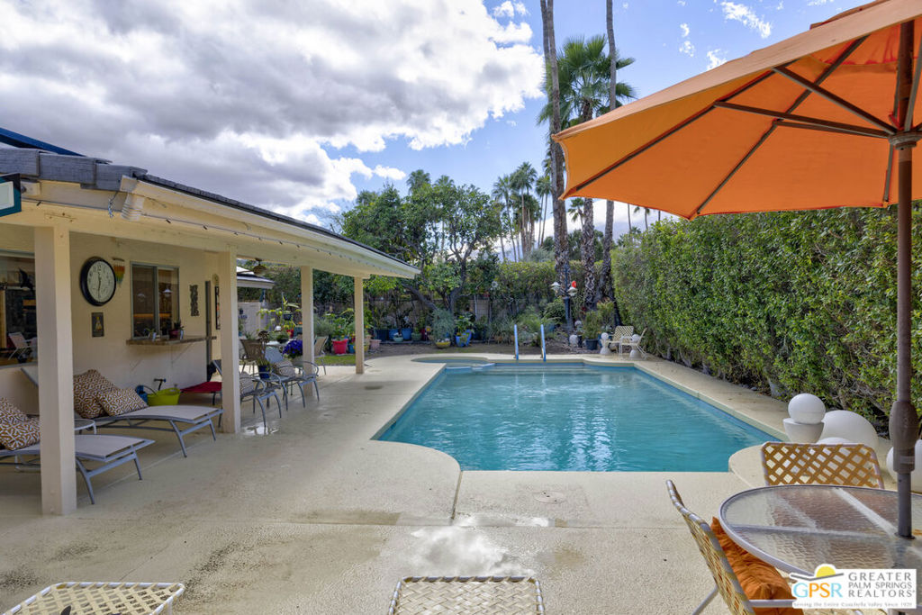 2607 S Calle Palo Fierro