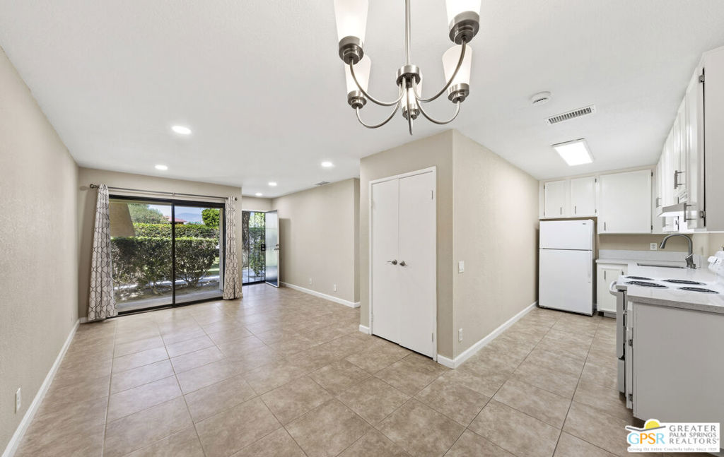 2820 N Arcadia Court 116