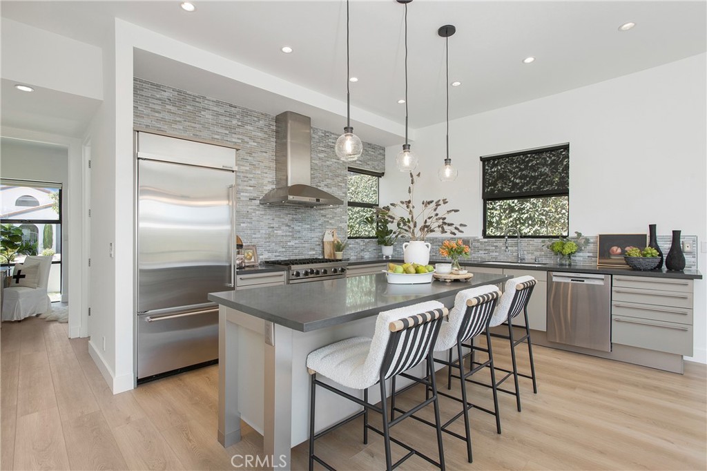 773 Barracuda Way