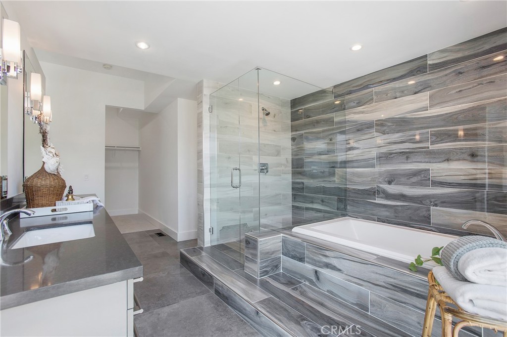 773 Barracuda Way