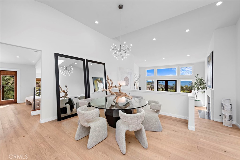 2335 Hillview Drive