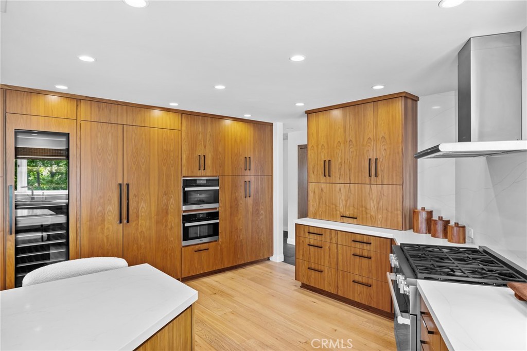 2335 Hillview Drive