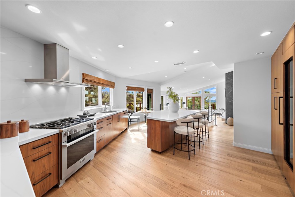 2335 Hillview Drive