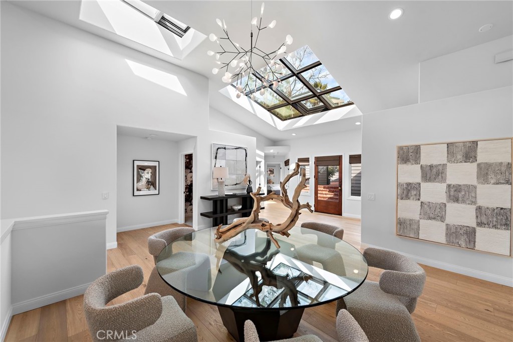 2335 Hillview Drive