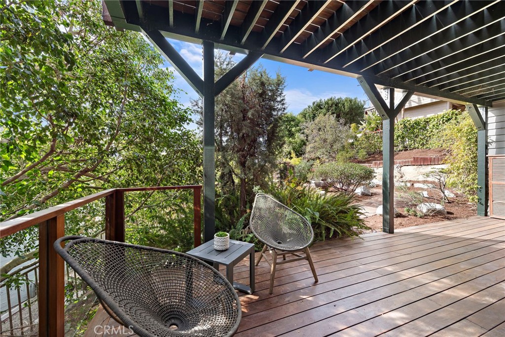 2335 Hillview Drive