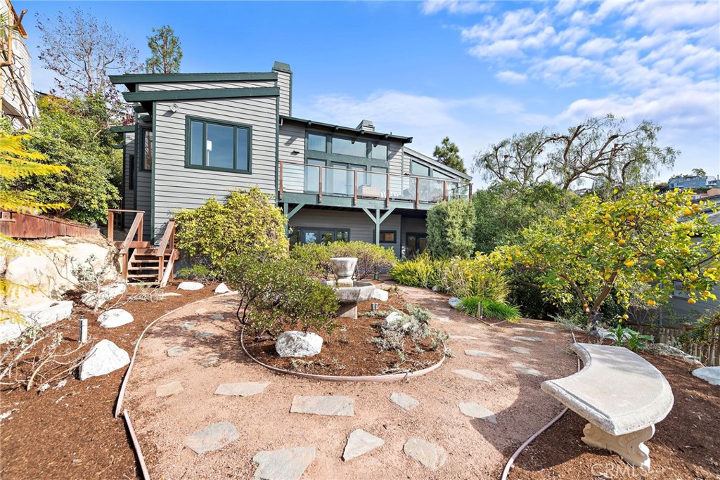 2335 Hillview Drive