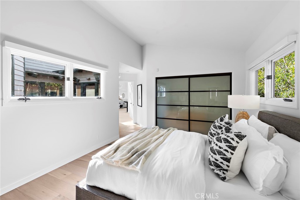 2335 Hillview Drive