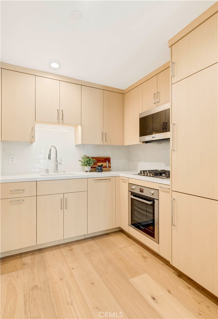 1759 Glenneyre Street