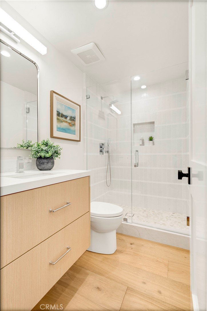 1759 Glenneyre Street