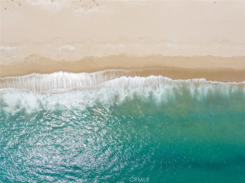 1217 E Balboa Boulevard