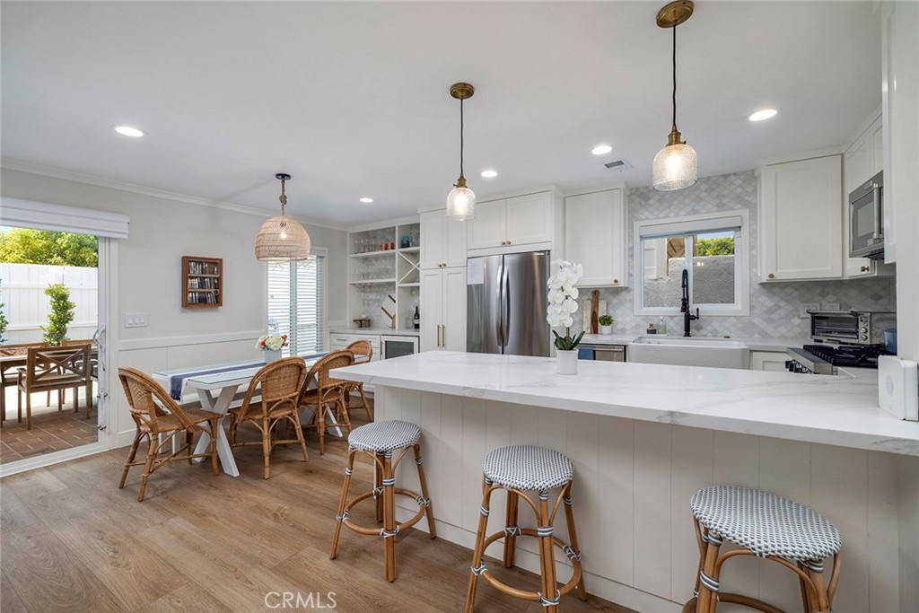 1631 Irvine Avenue E