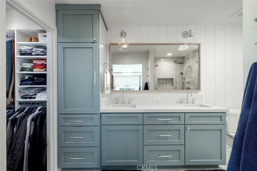 1631 Irvine Avenue E