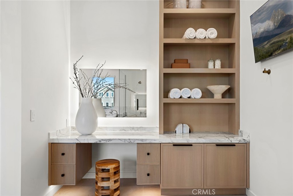 1717 E Ocean Boulevard