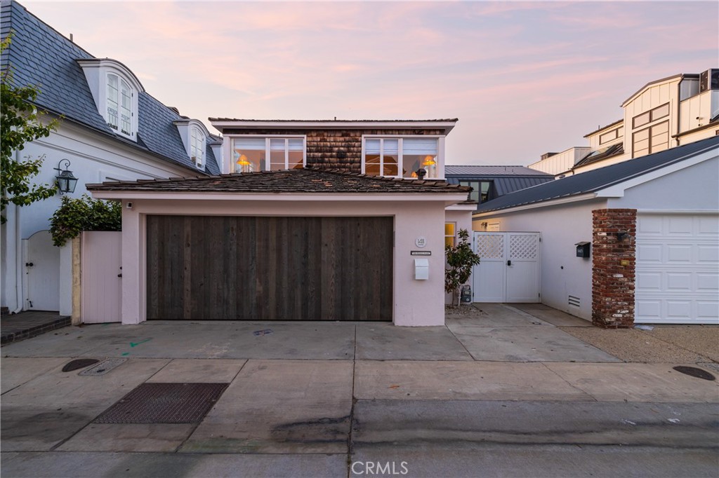 1411 E Bay Avenue
