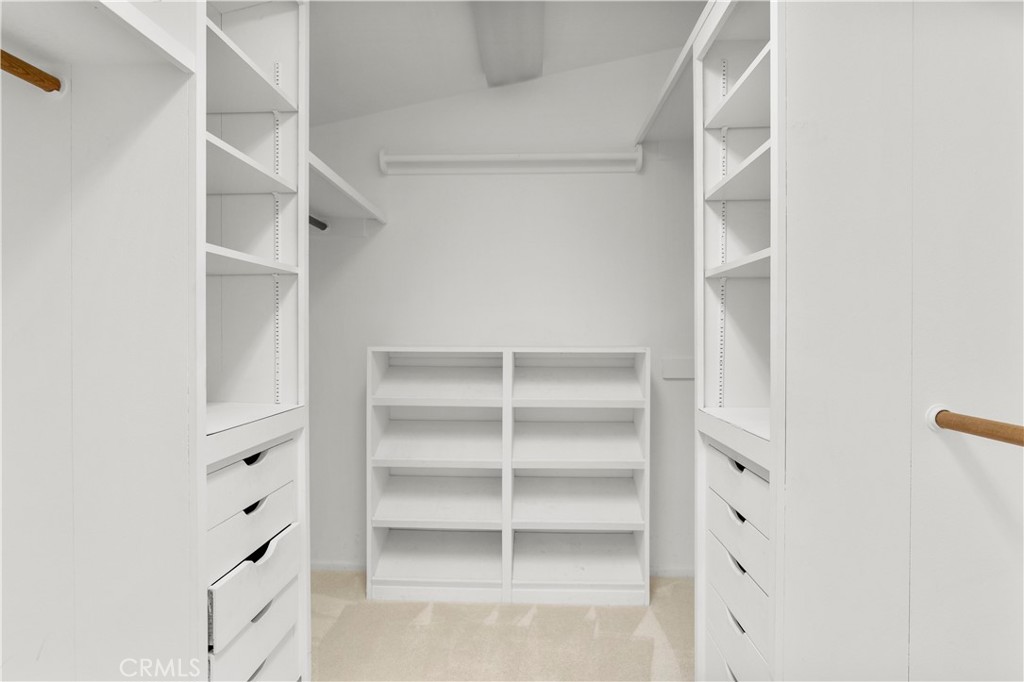 1701 Kings Road
