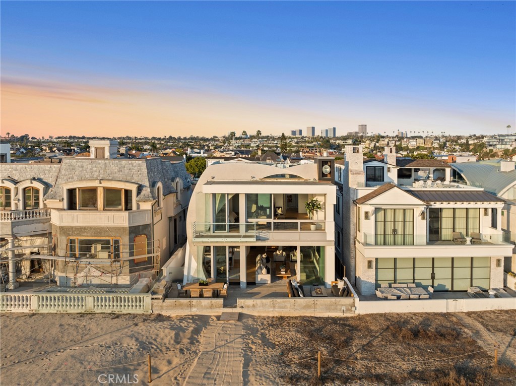 2144 E Oceanfront