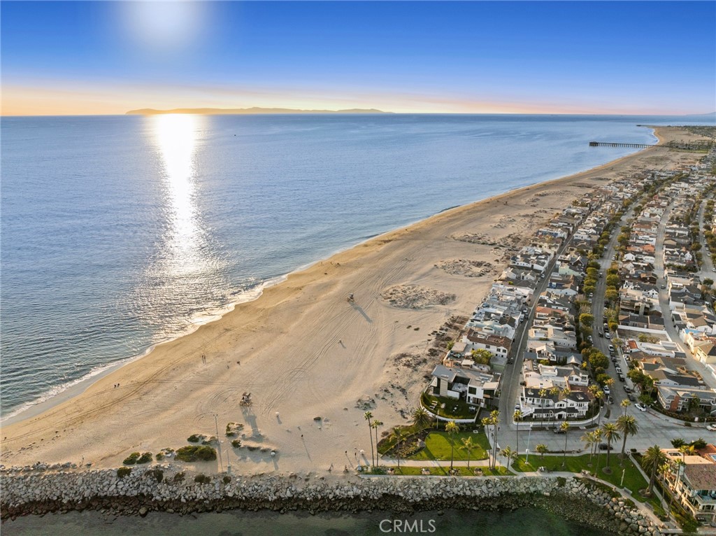 2144 E Oceanfront