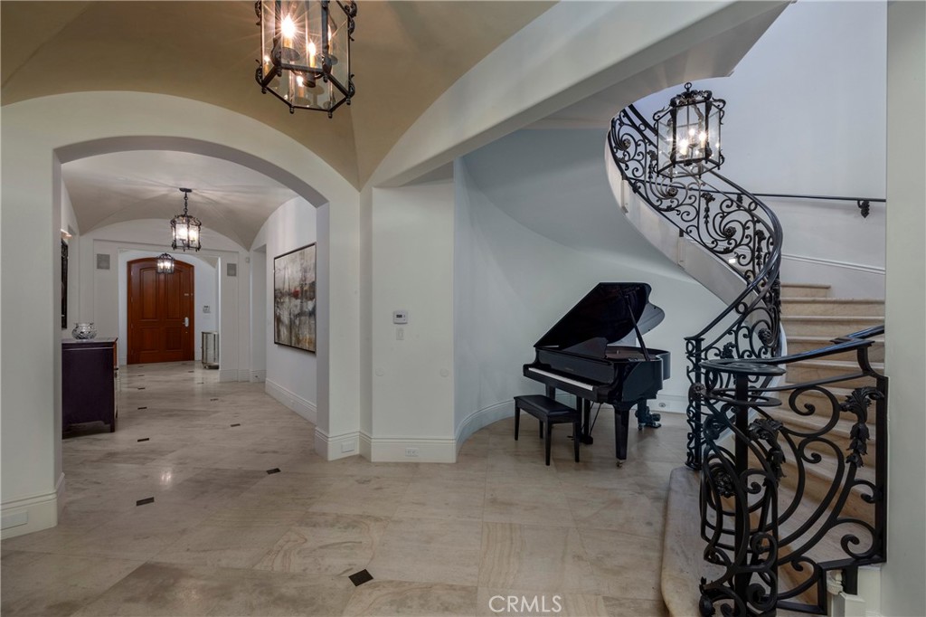 2258 Channel Road