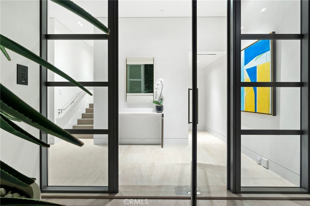 2108 E Oceanfront