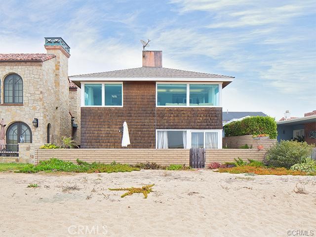 1560 E Oceanfront