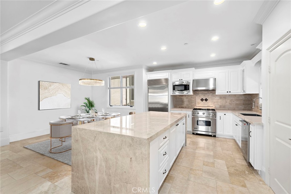 431 Dahlia Avenue 1/2