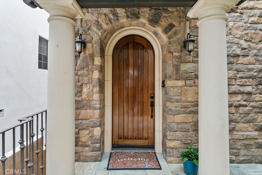 431 Dahlia Avenue 1/2