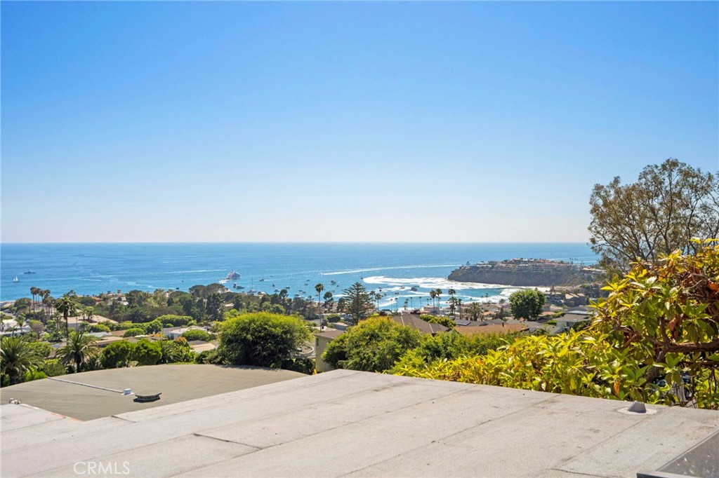 1560 Sunset Ridge Drive