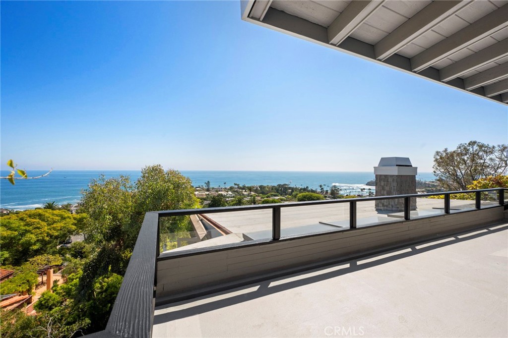 1560 Sunset Ridge Drive