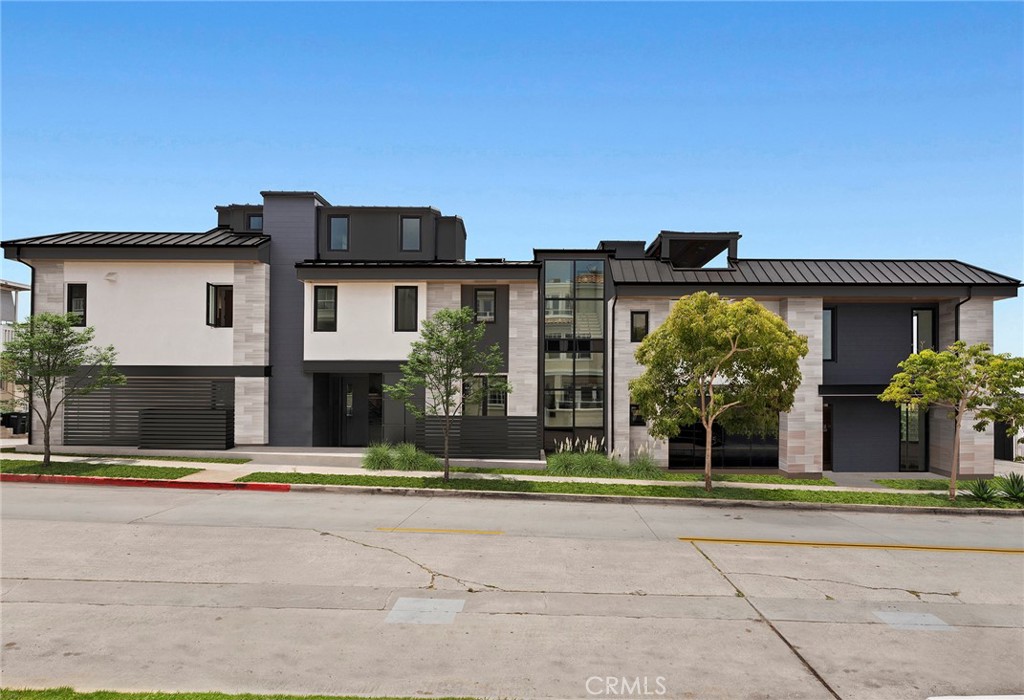 220 Carnation Ave.
