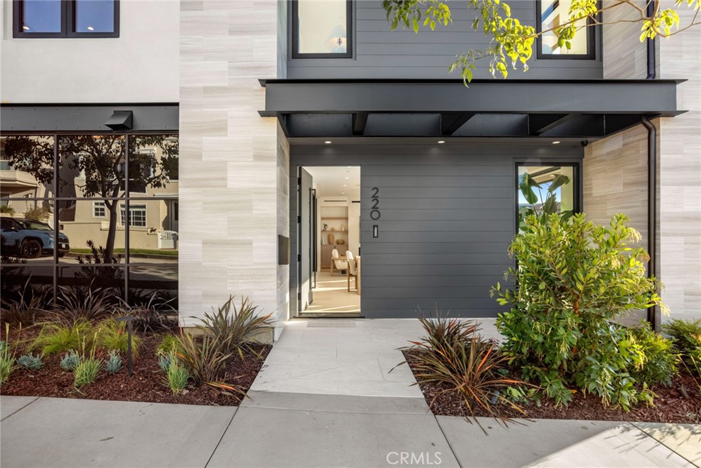 220 Carnation Ave.