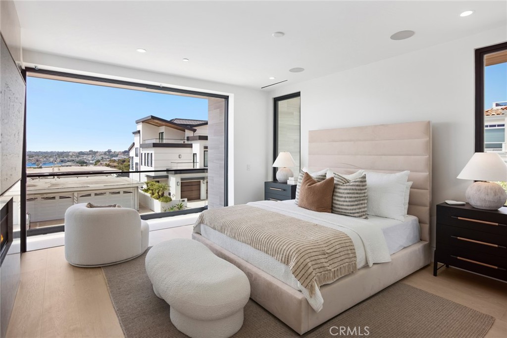220 Carnation Ave.