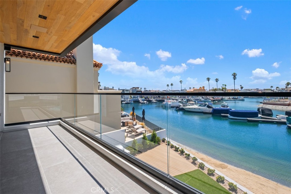 20 Balboa Coves