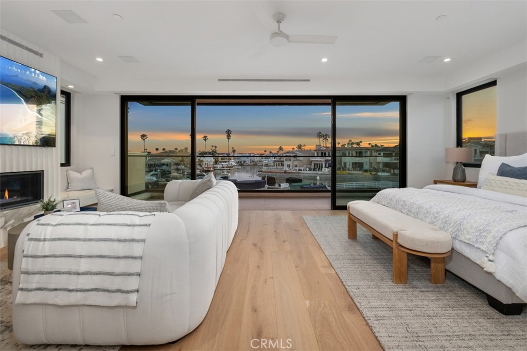20 Balboa Coves