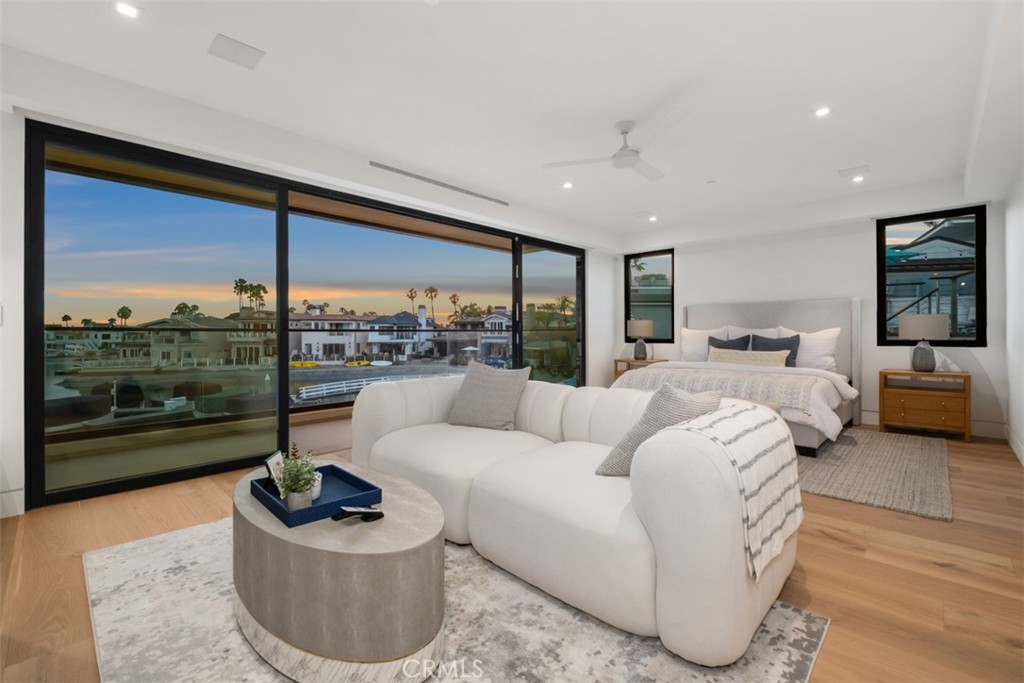 20 Balboa Coves