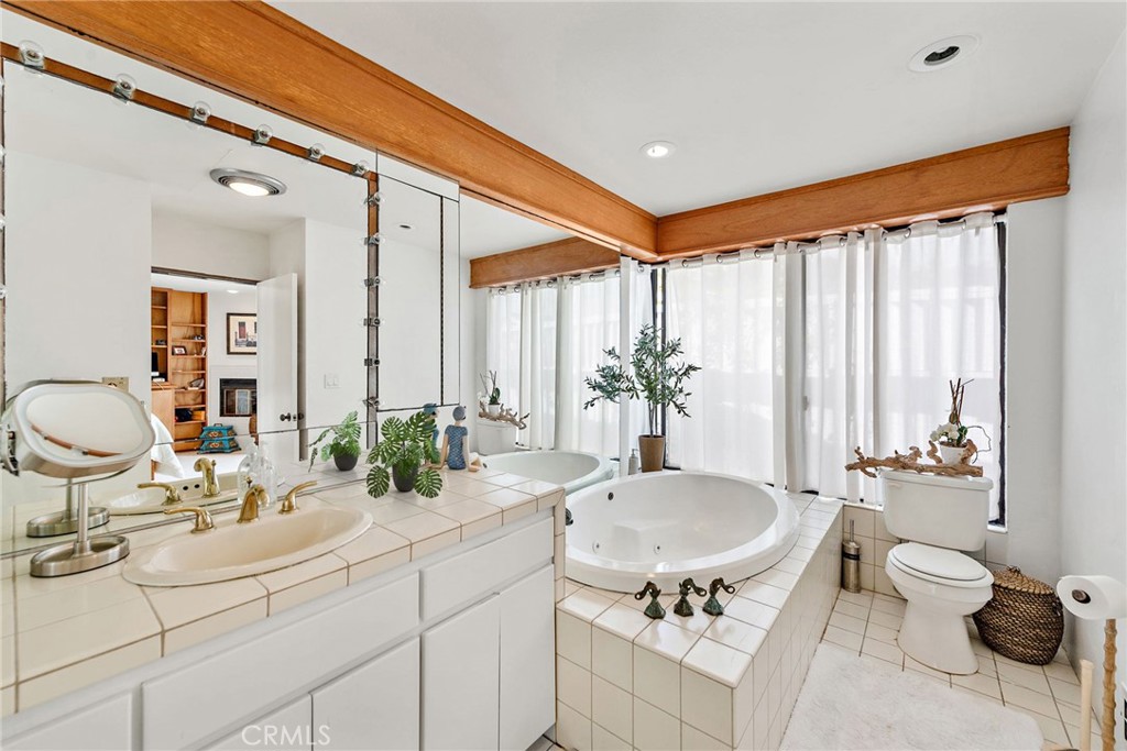 312 Emerald Bay