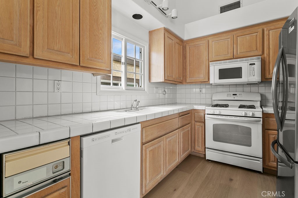 426 Goldenrod Avenue 1/2