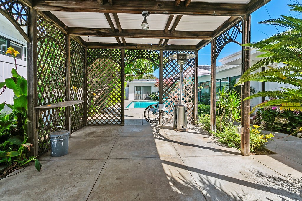 438 Tustin Avenue