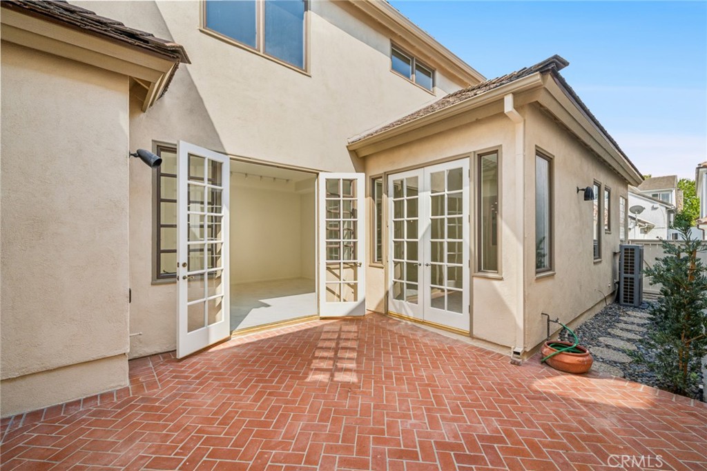 606 Carnation Avenue