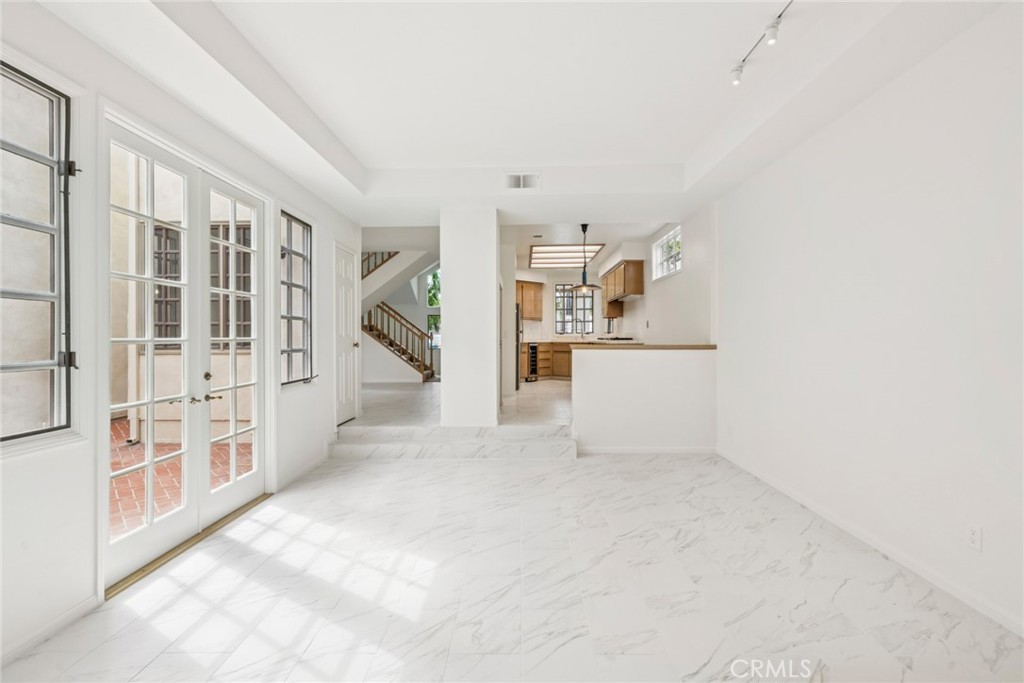 606 Carnation Avenue