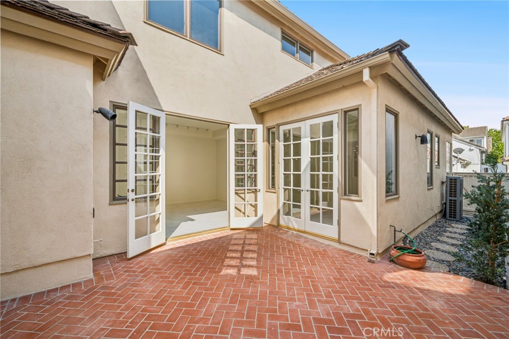 606 Carnation Avenue