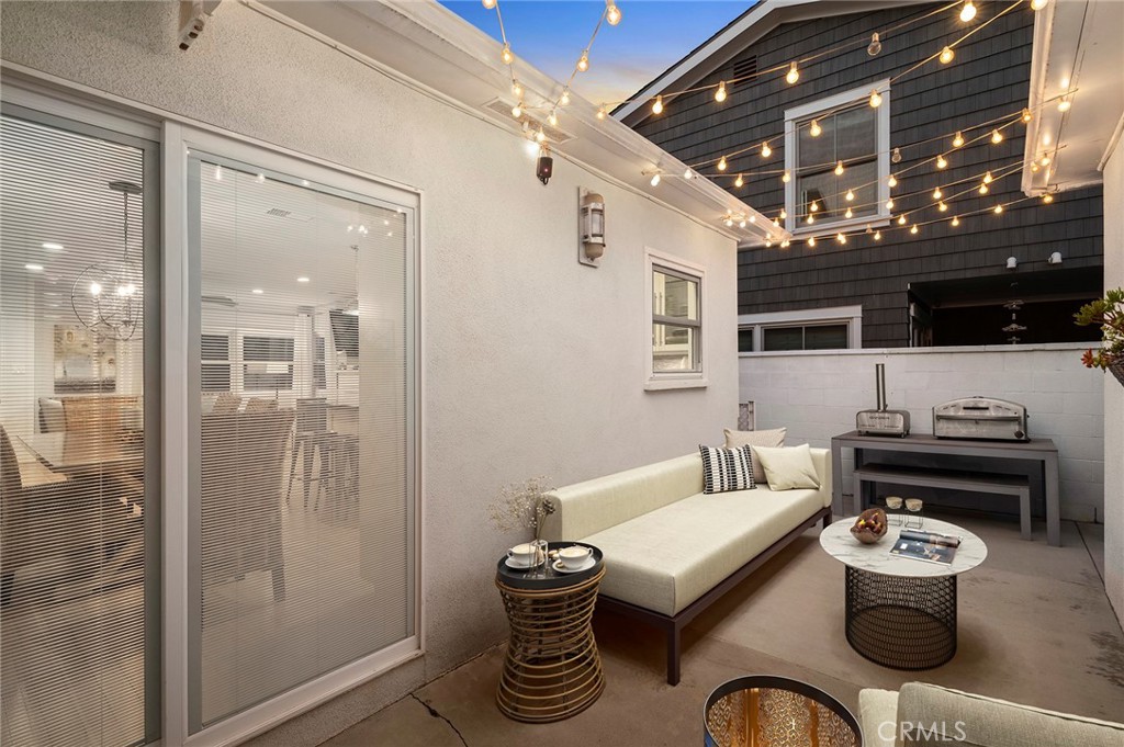 2049 E Ocean Boulevard