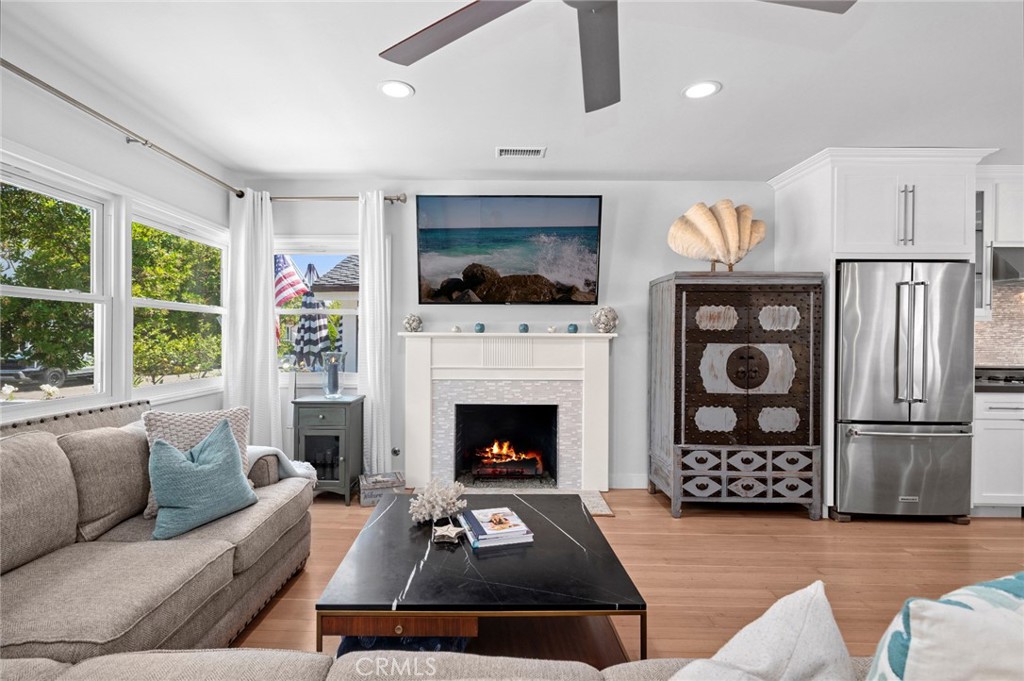 2049 E Ocean Boulevard