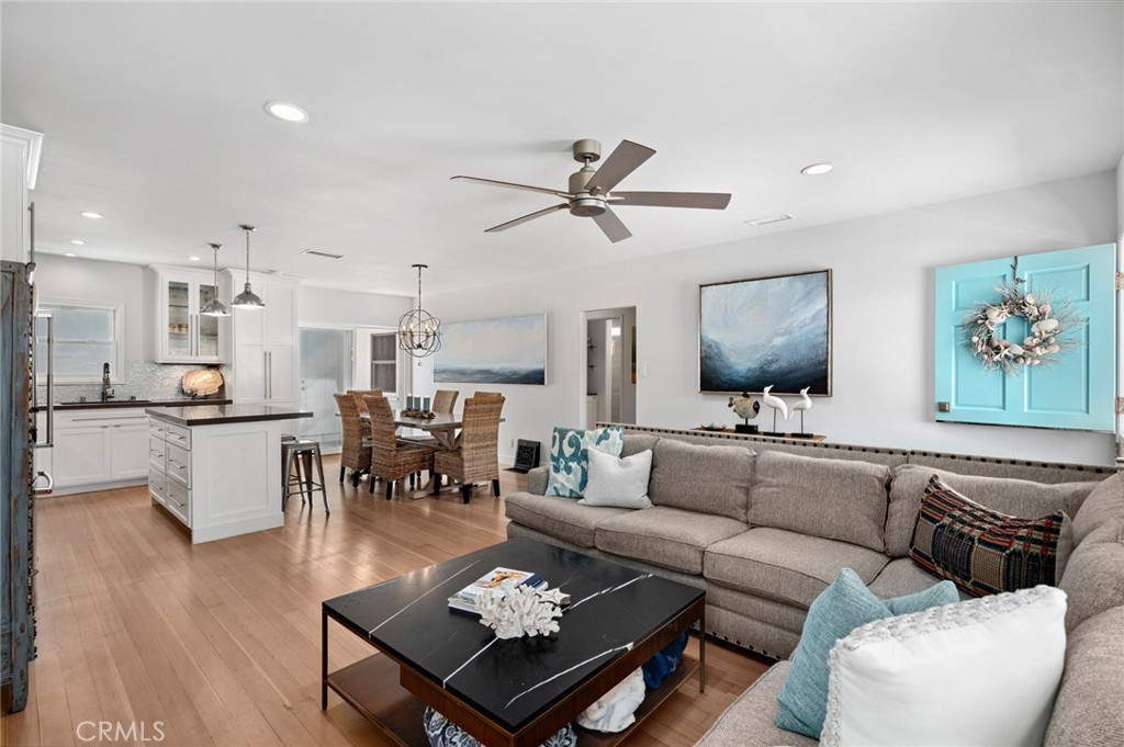 2049 E Ocean Boulevard