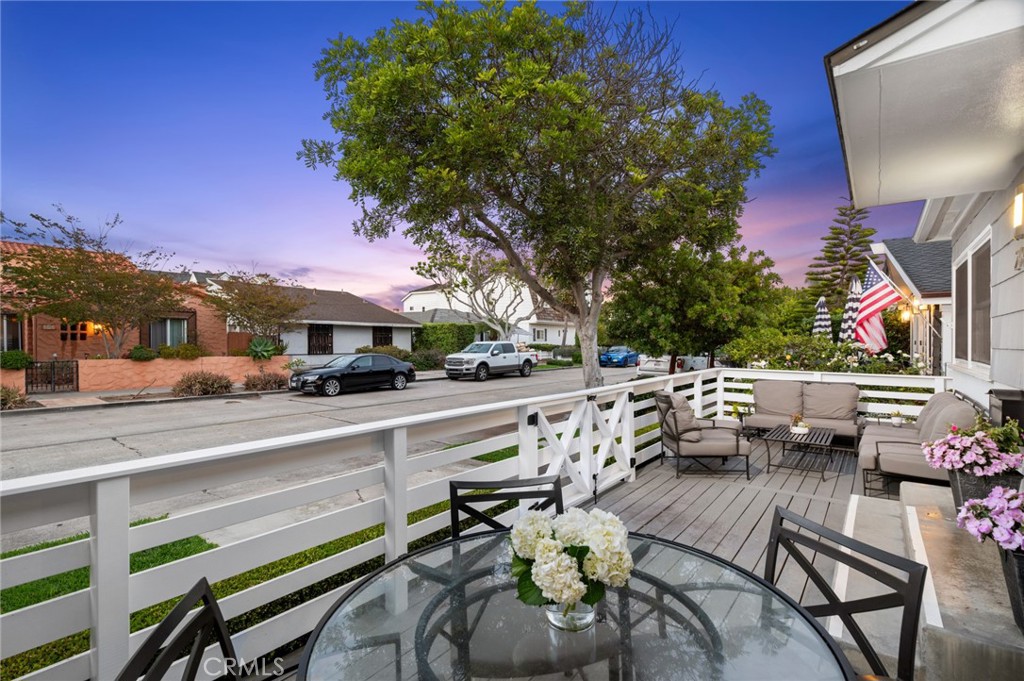 2049 E Ocean Boulevard