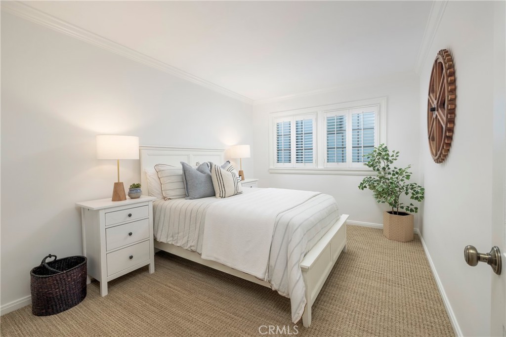 1516 E Oceanfront